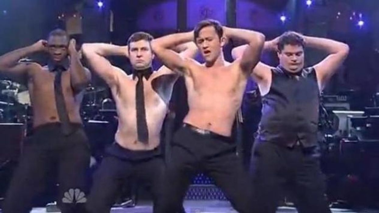Saturday-night-live-watch-joseph-gordon-levitts-magic-mike-striptease