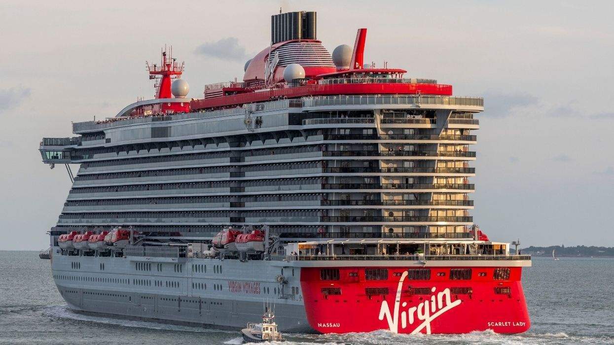 scarlet lady cruise ship