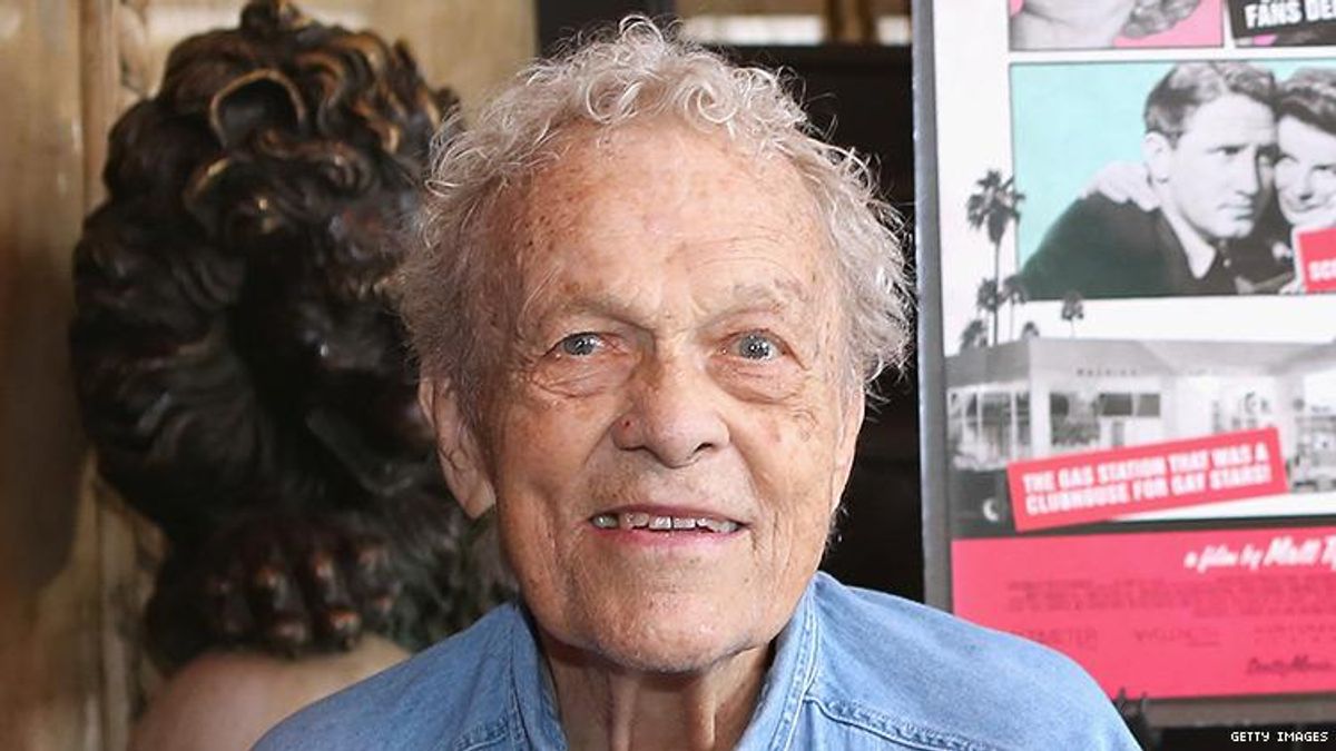Scotty Bowers, Madam to Closeted Gay Hollywood Stars, Dies at 96