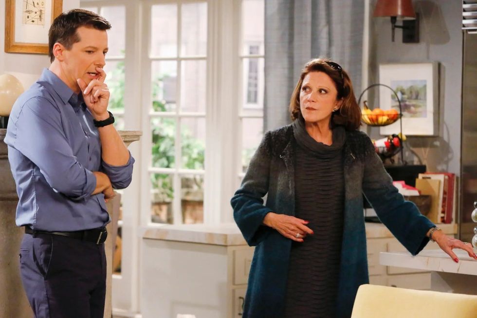 Sean Hayes and Linda Lavin on Sean Saves the World