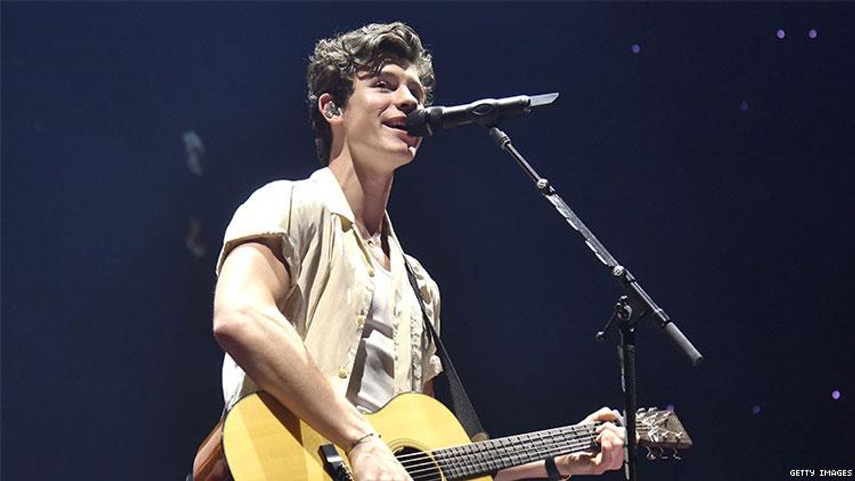 Shawn Mendes Refuses to Help a Fan Come Out to Her Parents