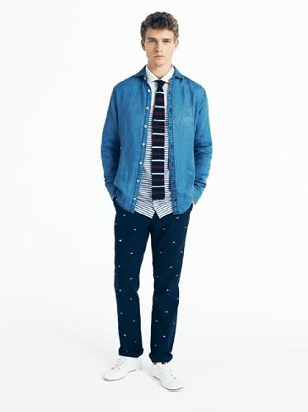 Slide4_look%204_slideimage