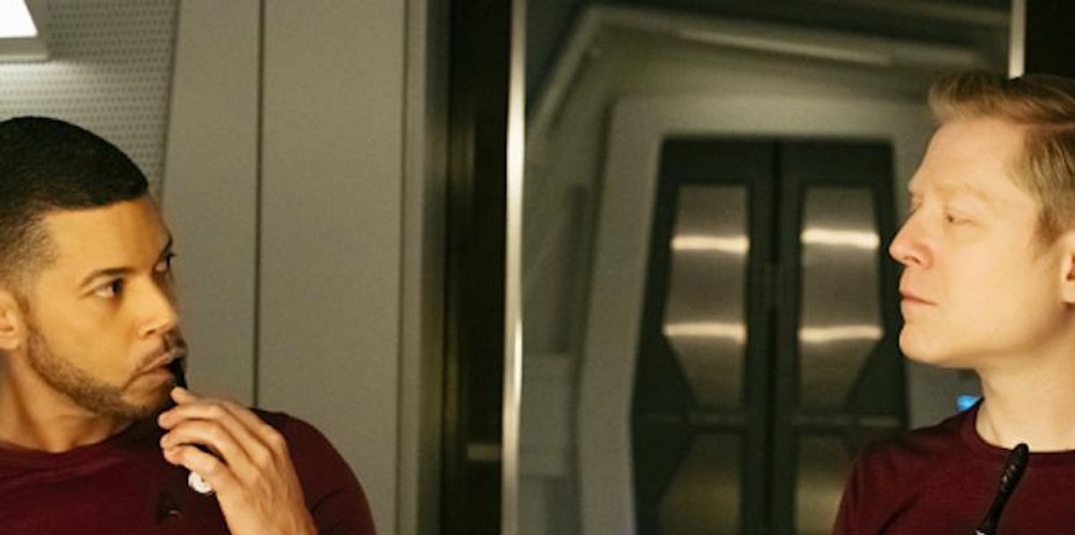 Anthony Rapp Wilson Cruz Have a Quiet, Gay Moment on 'Star Trek'