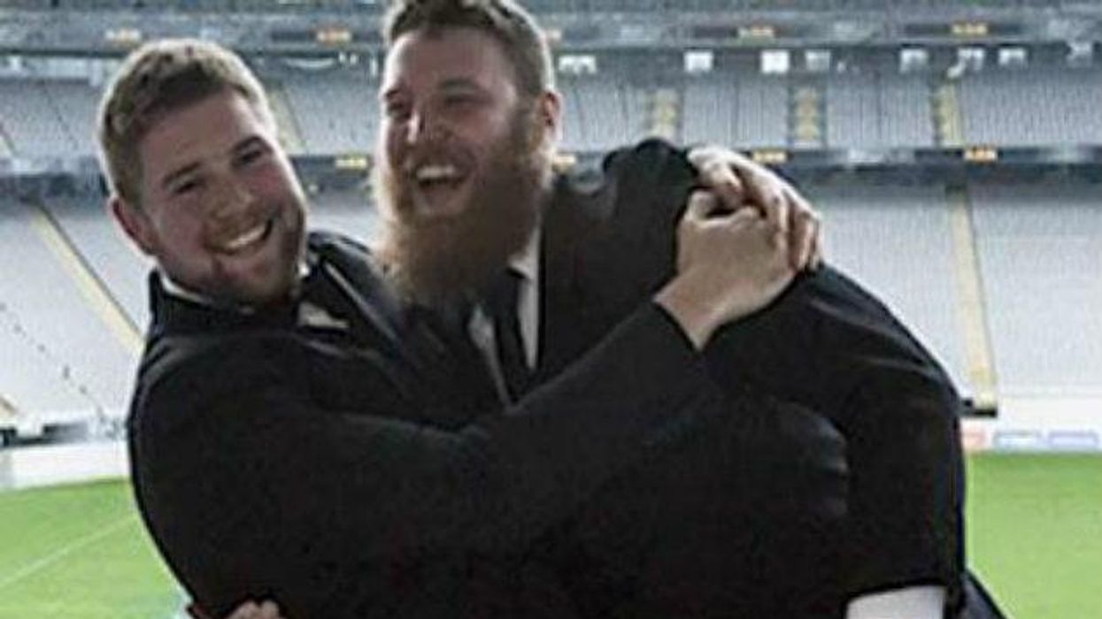 Straight%20friends%20married_0