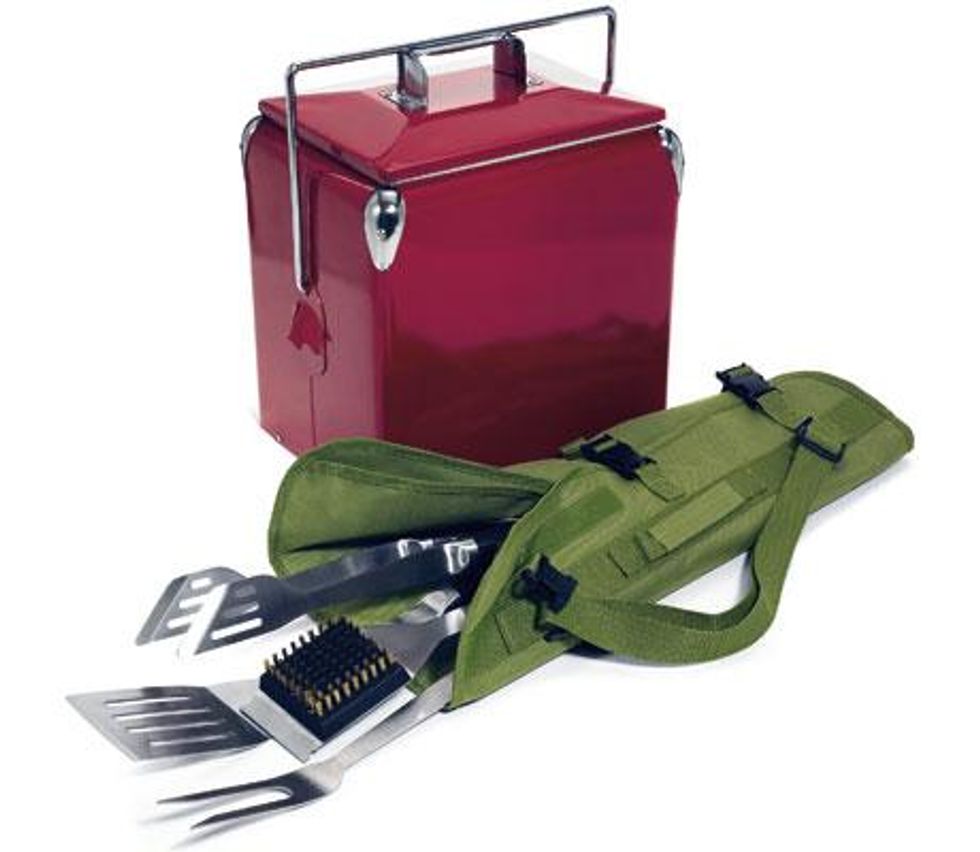 Summer-Entertaining-Adam-Levine