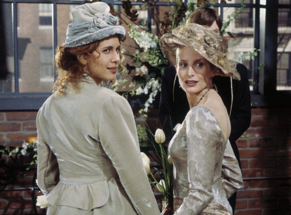 Susan and Carol, "Friends" (1994)