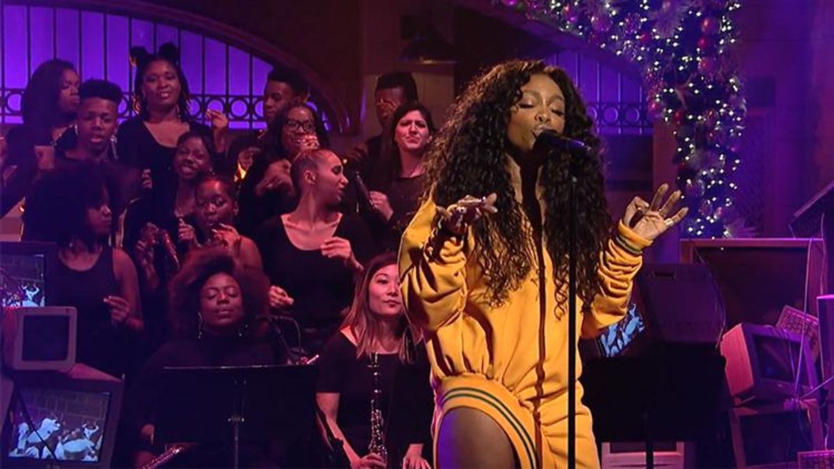 SZA Performed 'The Weekend' & 'Love Galore' With a Gospel Choir on 'SNL' (Watch)