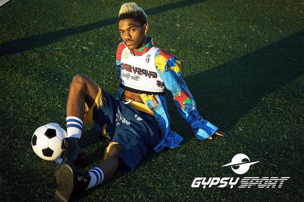 Take-an-exclusive-look-at-the-new-gypsy-sport-spring-summer-17-campaign-body-image-1488371943_0