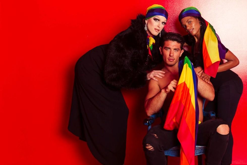 The "Attempting to Find Out if Charlotte's BF is Gay" Look