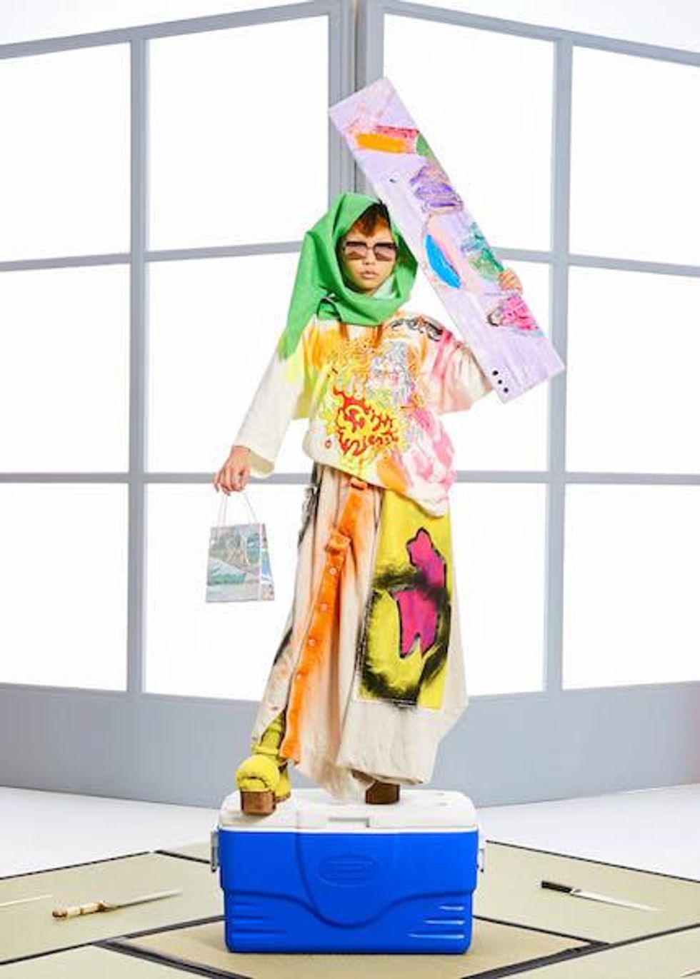 The "Attempting to Find Out if Charlotte's BF is Gay" Look