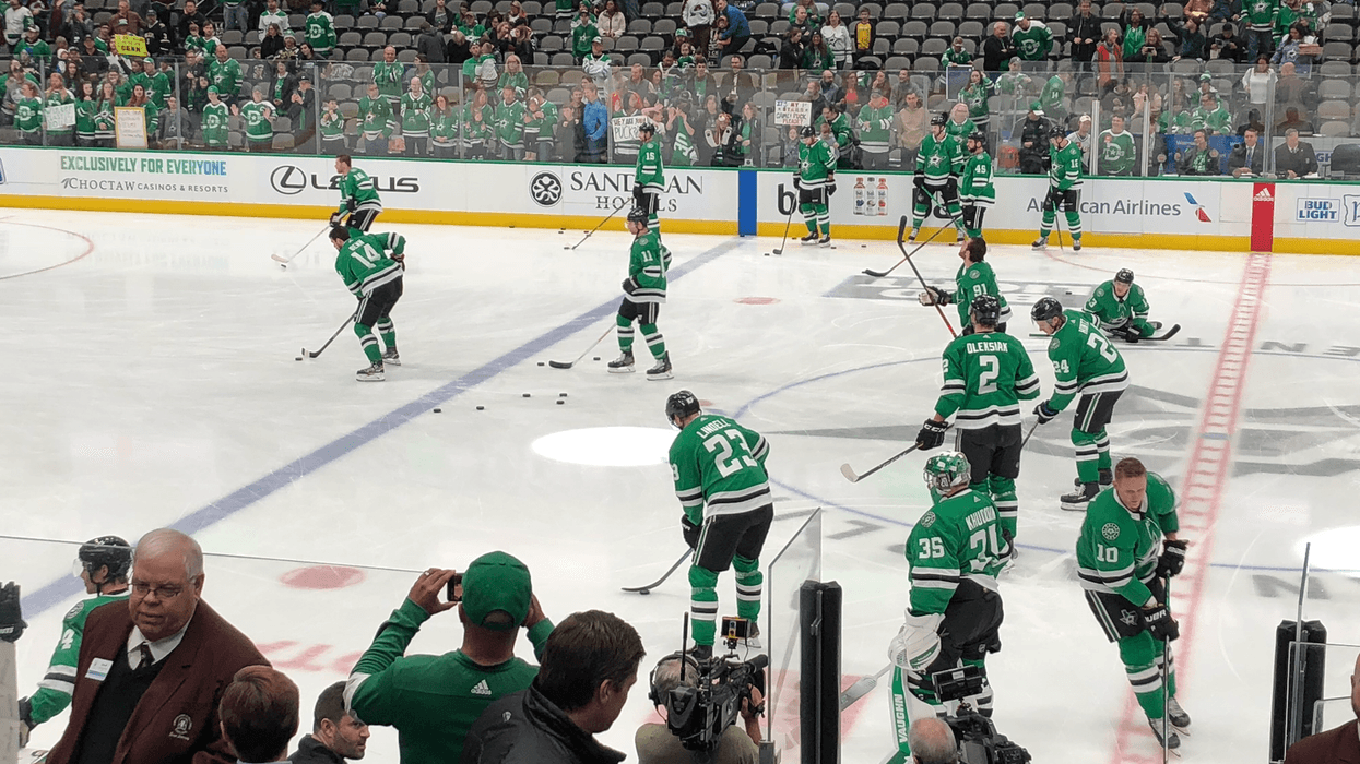 The Dallas Stars warming up