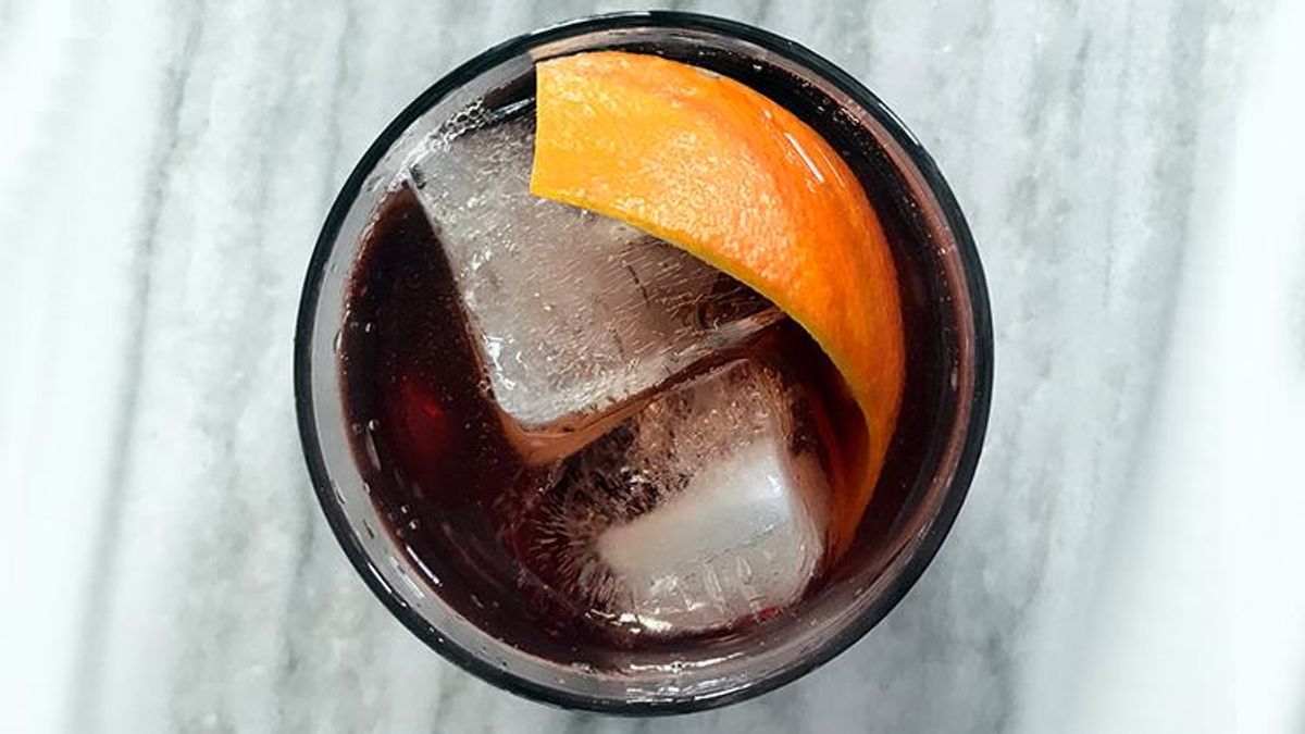 The Negroni Sbagliato is an alternative to the Negroni, made by mistake after a bartender poured sparkling wine instead of gin.