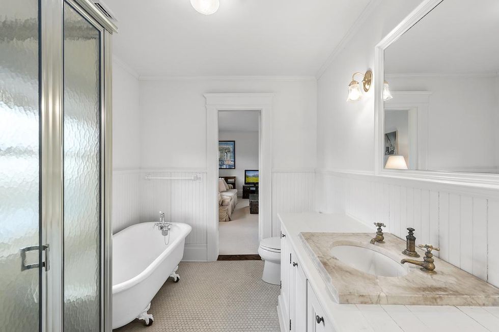 The "Painting the Ceiling with Bowie" Look