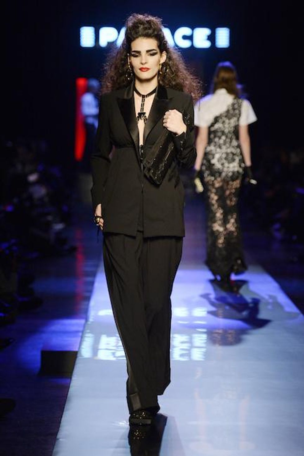 The "Painting the Ceiling with Bowie" Look