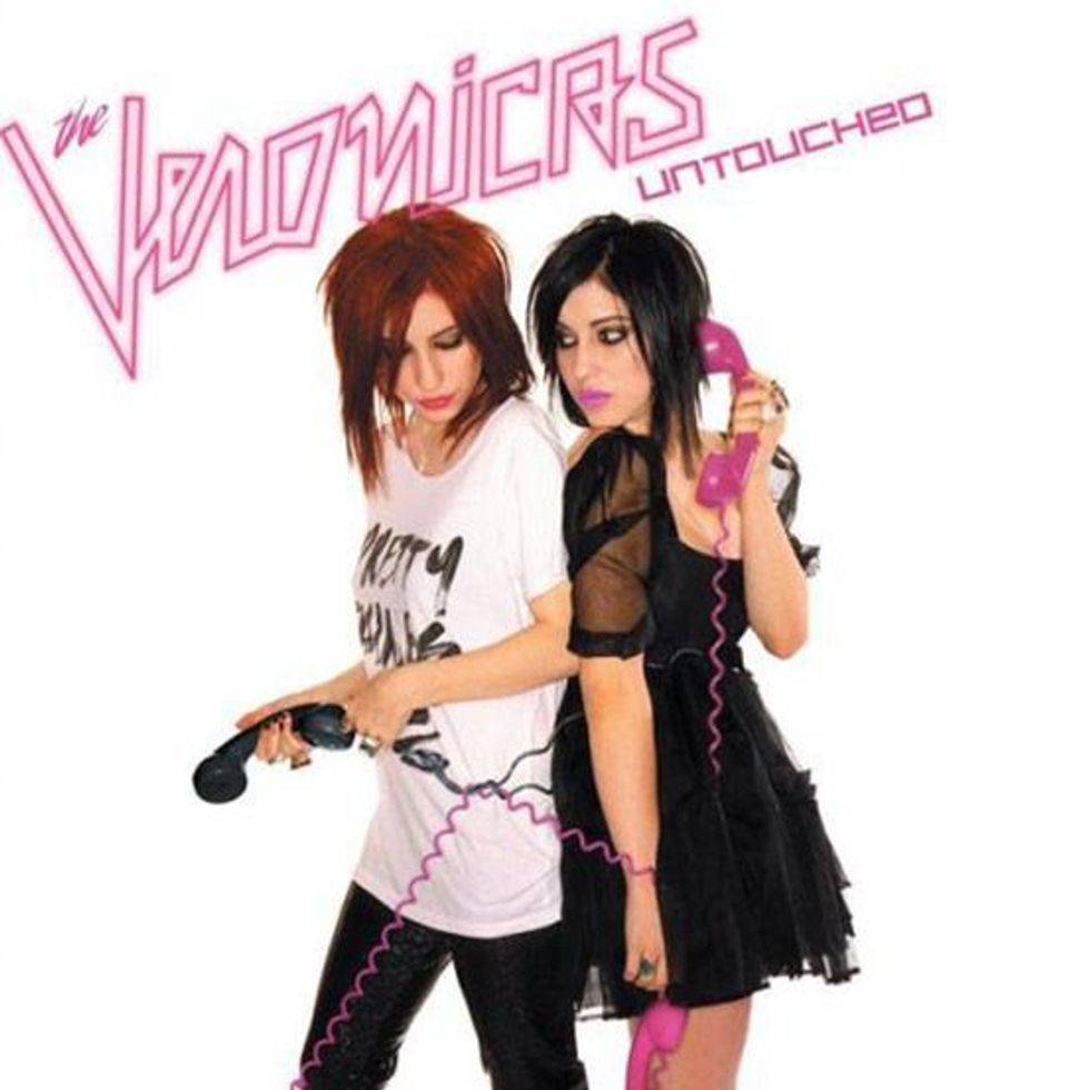 The Veronicas, "Untouched" (2007)