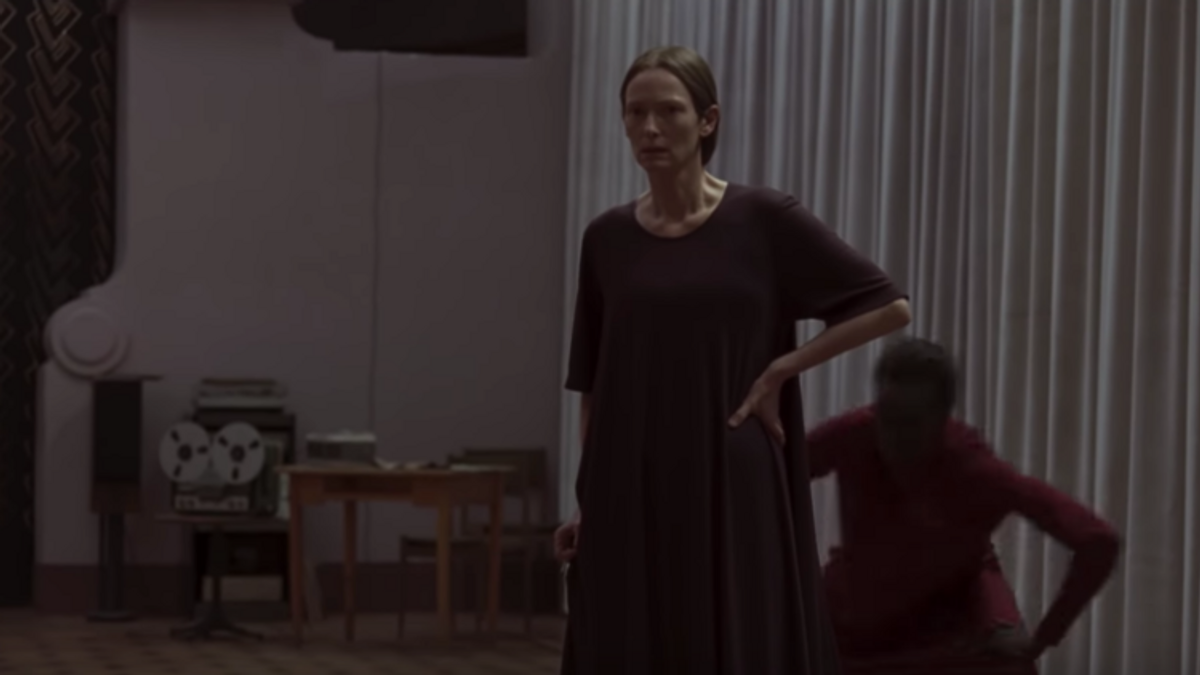 Tilda Swinton Coaches a Witchy Dance Rehearsal in 'Suspiria' Clip
