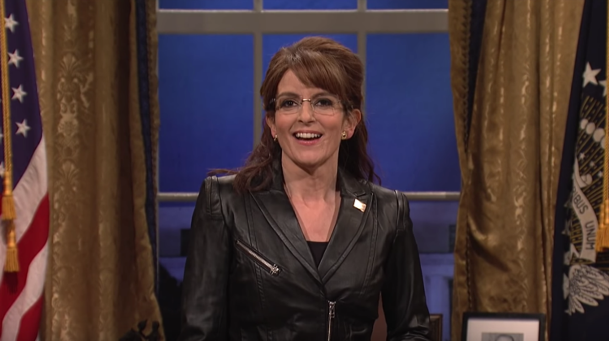Tina Fey Brings Sarah Palin & 'Mean Girls' to 'Saturday Night Live'