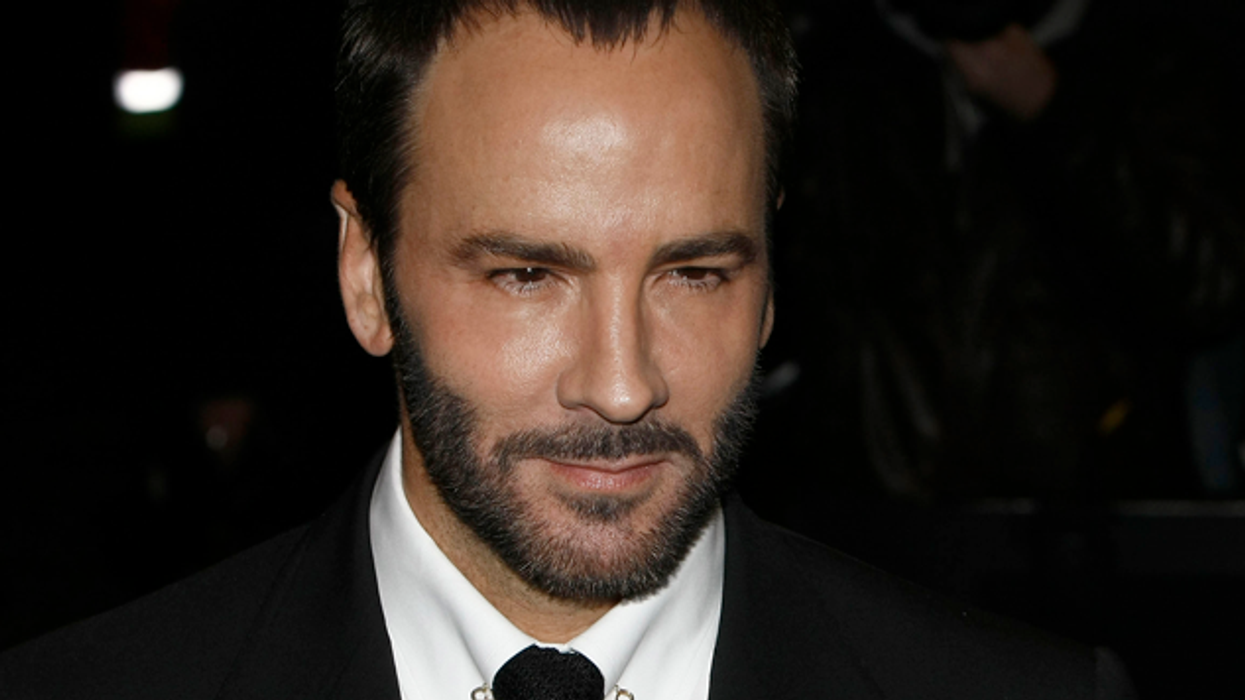 Tom-ford-astrology-rotator