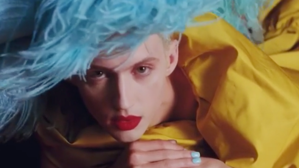 Troye Sivan Teases 'Bloom' Music Video