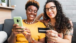 18 queer-owned brands to shop this holiday season