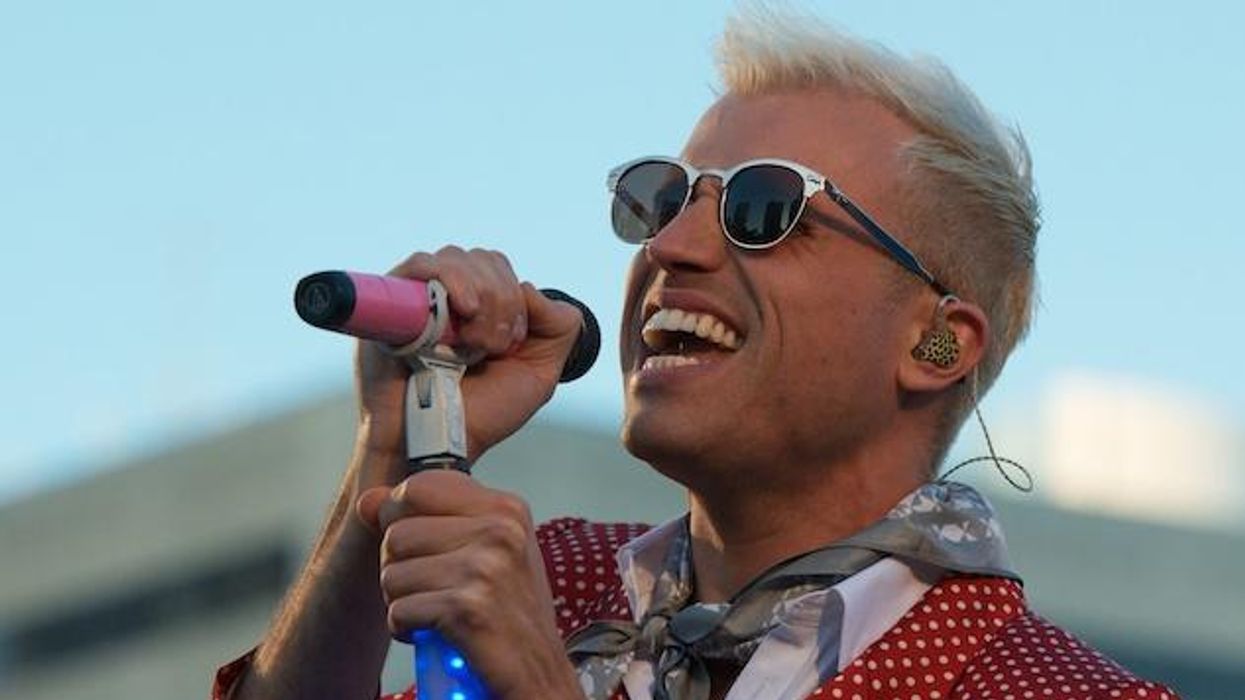 Tyler_glenn_of_neon_trees-cr