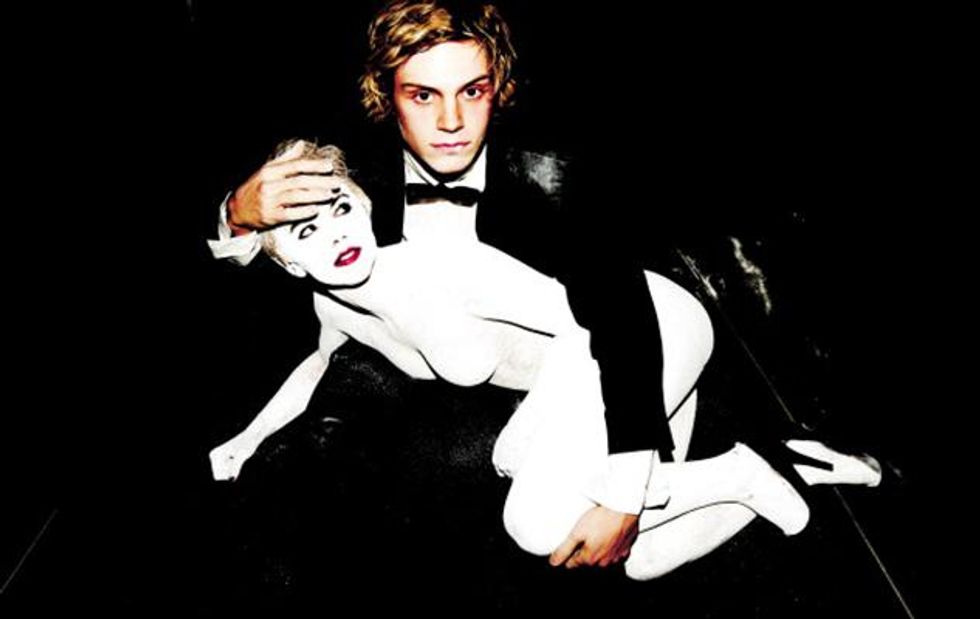 Tyler-shields-outtakes-evan-thomas-peters-27726903-594-396 copy