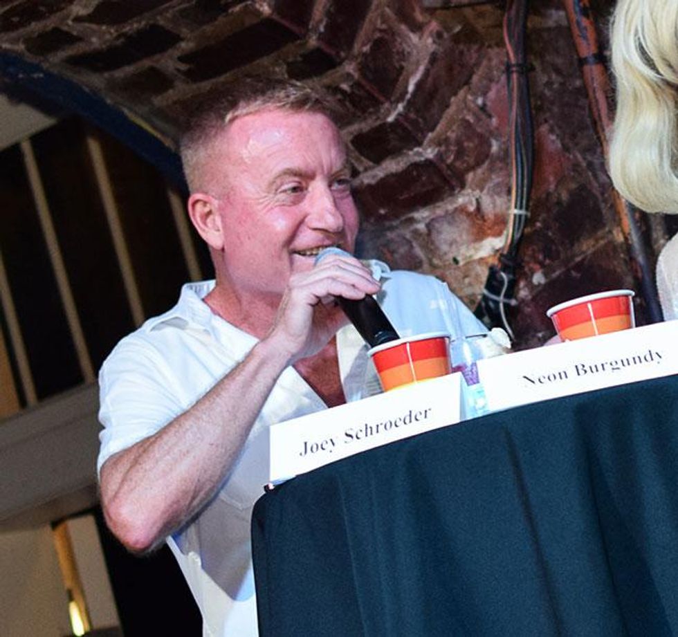 \u00a1OUT! Las Transformistas of Havana