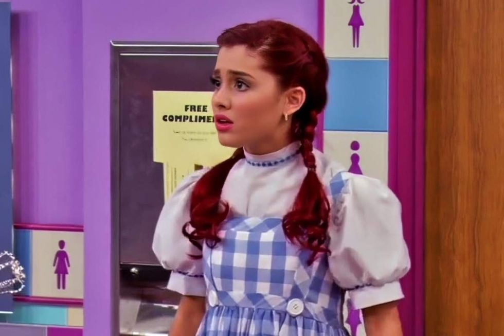 \u200bAriana Grande as Cat Valentine dressed as Dorothy Gale from The Wizard of Oz on Victorious season 3 episode 7