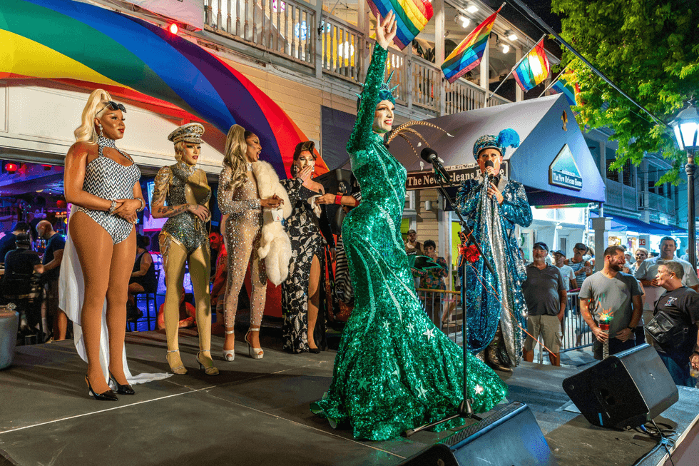 \u200bFifi Dubois channels the Statue of Liberty during the competition.