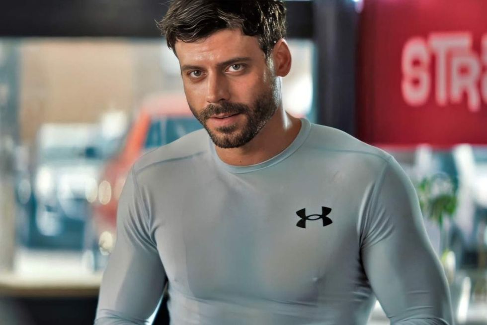 \u200bFrancois Arnaud as Scott Hunter on Heated Rivalry season 1 episode 3