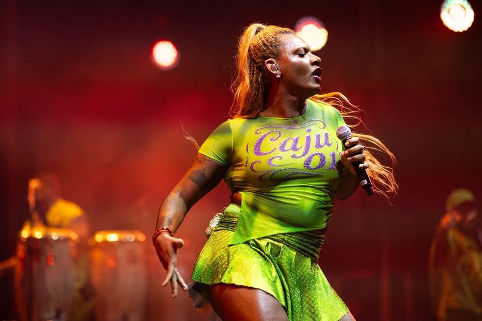 \u200bLiniker performing at Primavera Sound Porto in June 2025