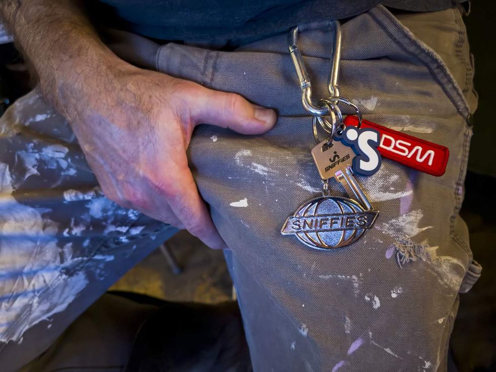 \u200bSniffies trucker collection