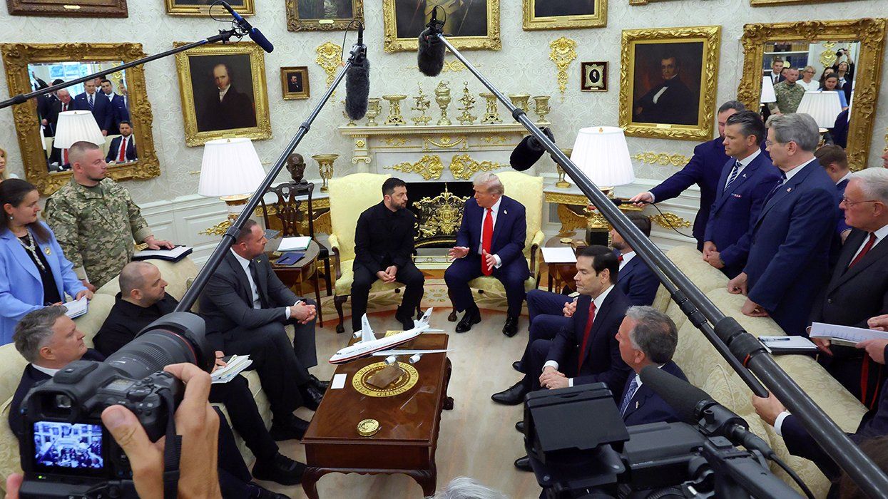 US President Donald Trump meets with Ukrainian President Volodymyr Zelensky in the Oval Office