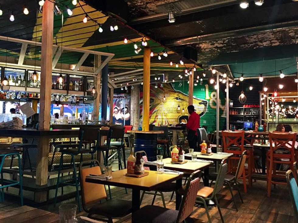 Usethis_turtlebay_bar-scaled_0