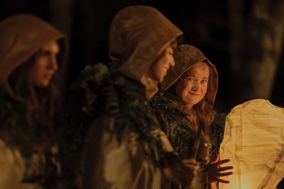 Van Palmer (Liv Hewson) looks at Taissa Turner (Jasmin Savoy Brown) in Yellowjackets