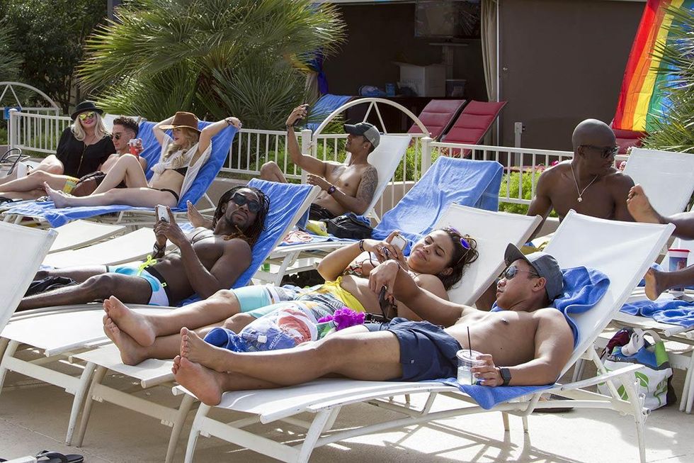 Vegas-pool-party-031