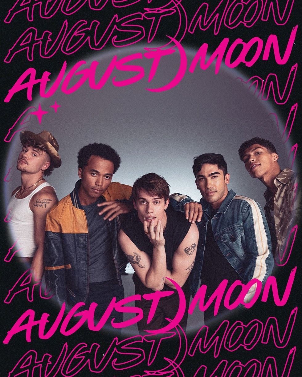 Viktor White, Raymond Cham Jr., Nicholas Galitzine, Dakota Adan, and Jaiden Anthony as August Moon boy band in The Idea of You