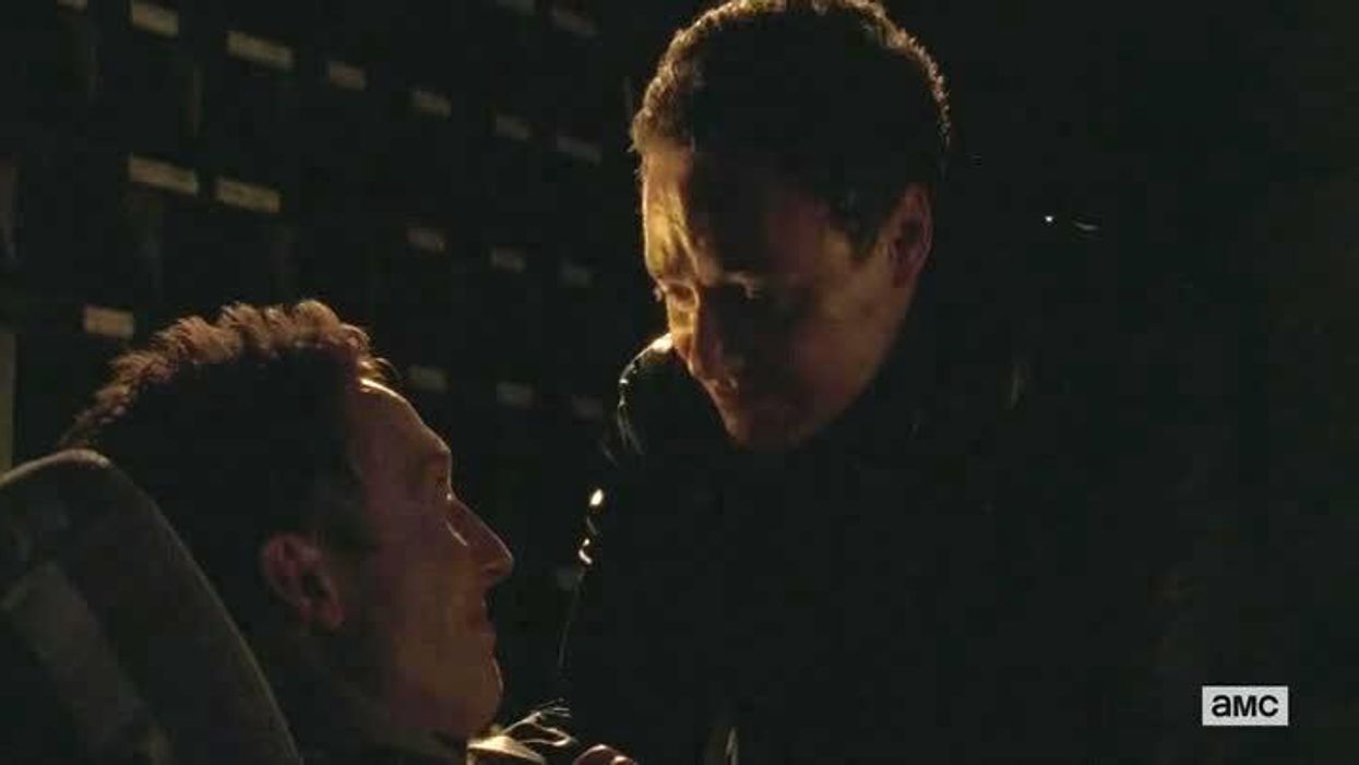 Walking Dead Kiss