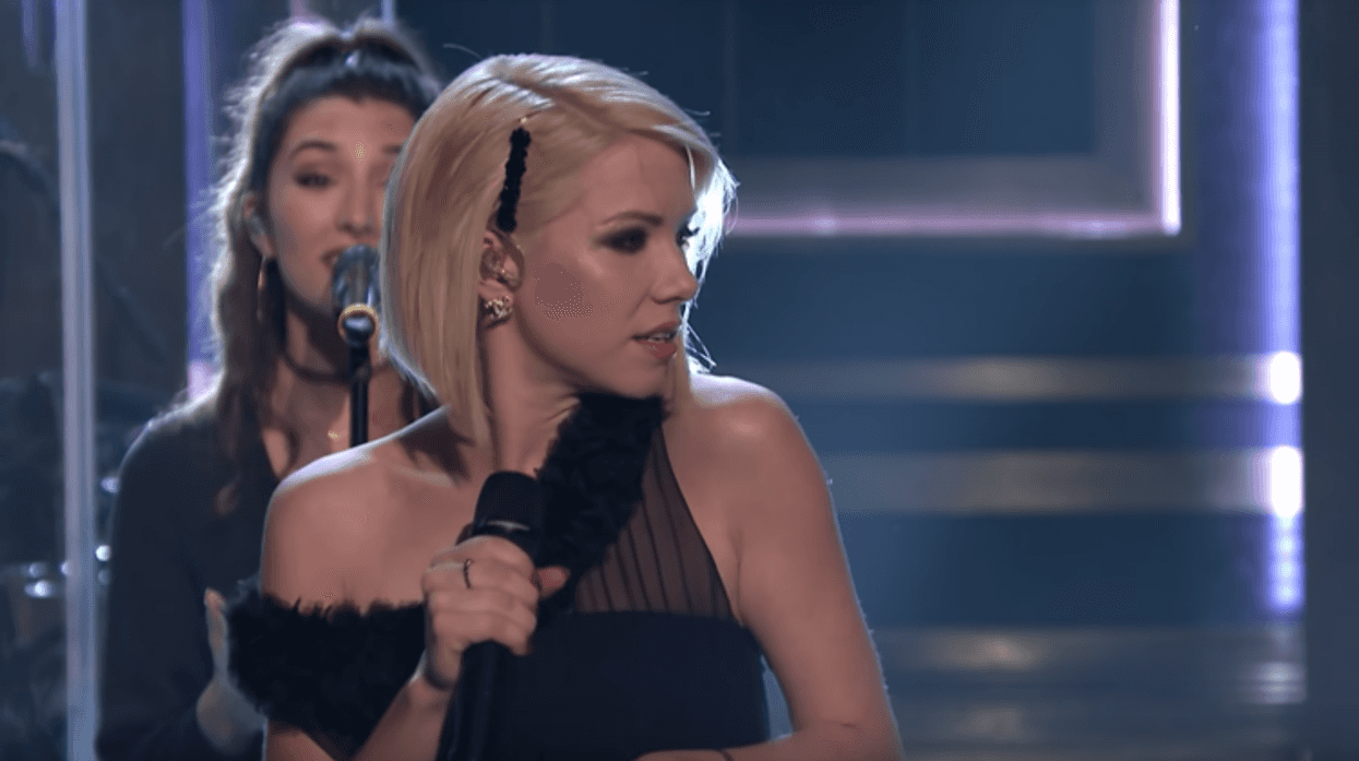 Watch Carly Rae Jepsen's First Live Performance of 'Party For One'