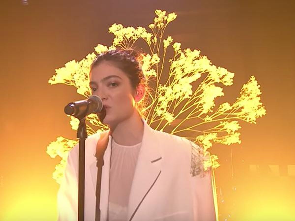 Watch: Lorde Debuts 'Perfect Places' On 'The Tonight Show'