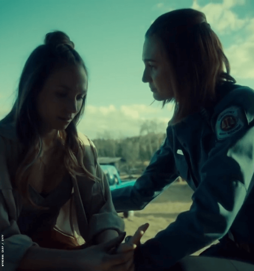 Waverly and Nicole sitting outside