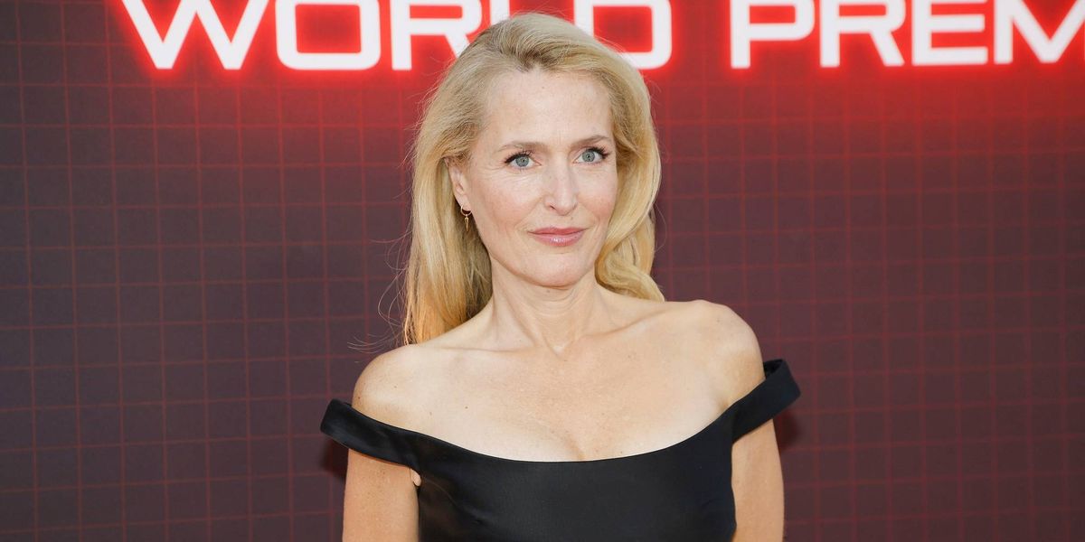 Gillian Anderson: De la High School a Ícono Queer, con Secretos de Amor en el Camino