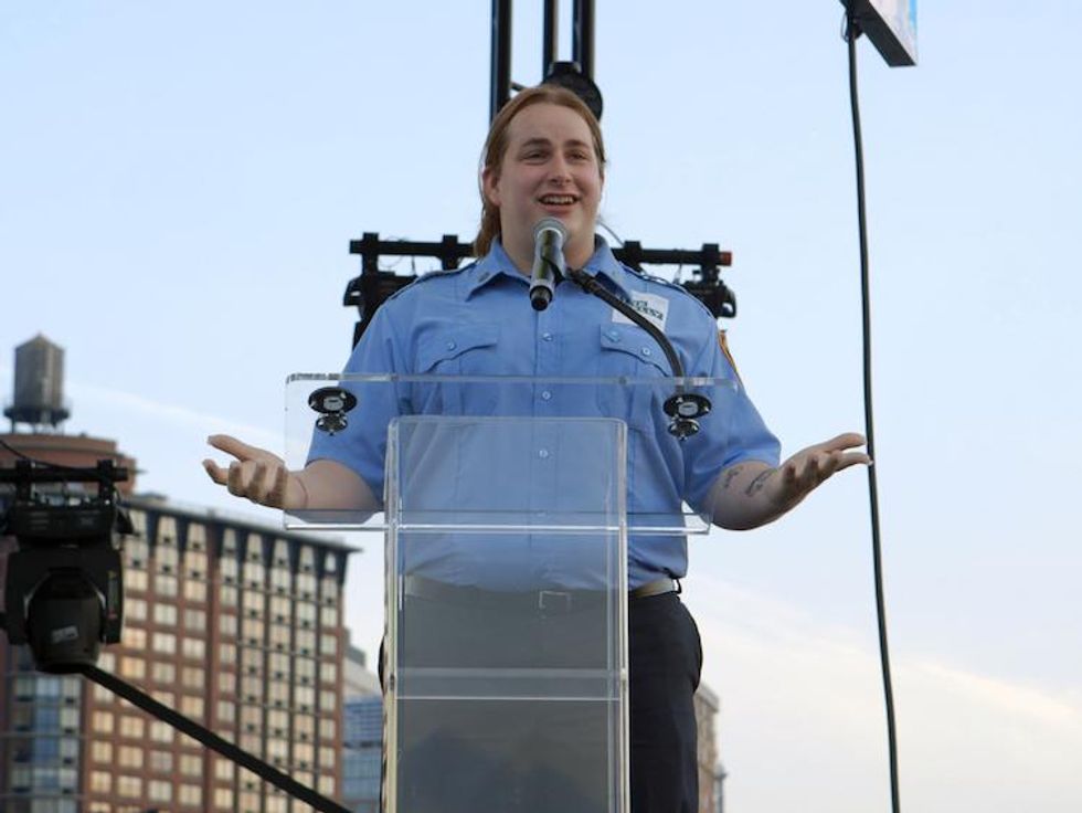 Woman_on_fire_brooke_podium