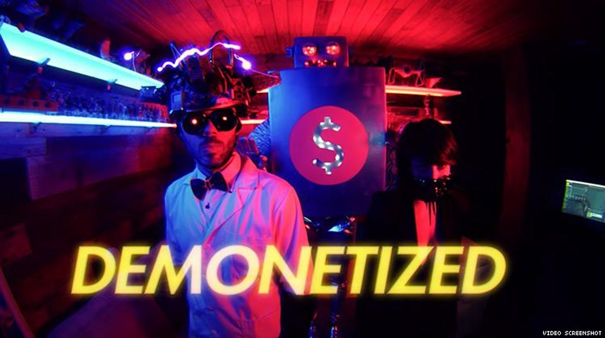 YouTube Discriminates Against Videos Tagged ‘Gay’ or ‘Lesbian’