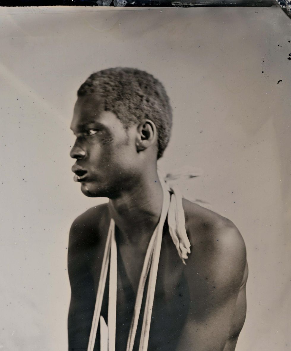 Yvens for Linder's FW18 Calendar