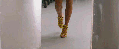 Zac_efron_drag_baywatch