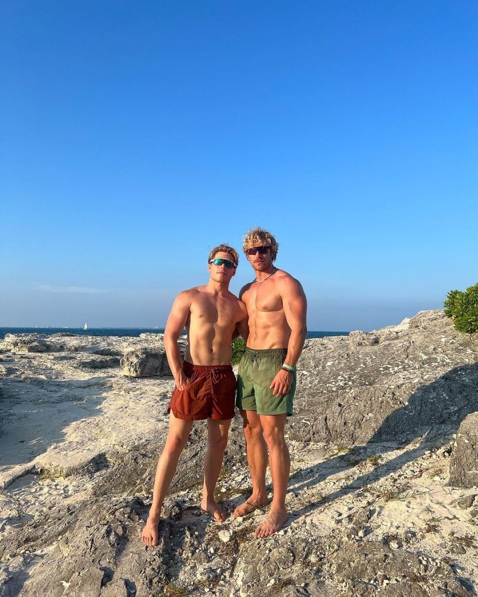 Zane Phillips & Froy Gutierrez