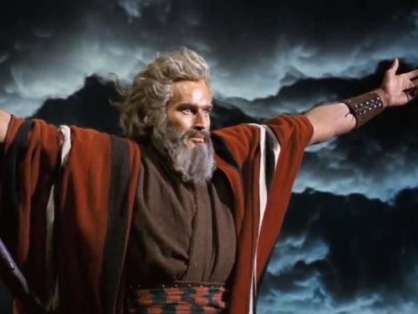 Charlton Heston in 10 Commandments