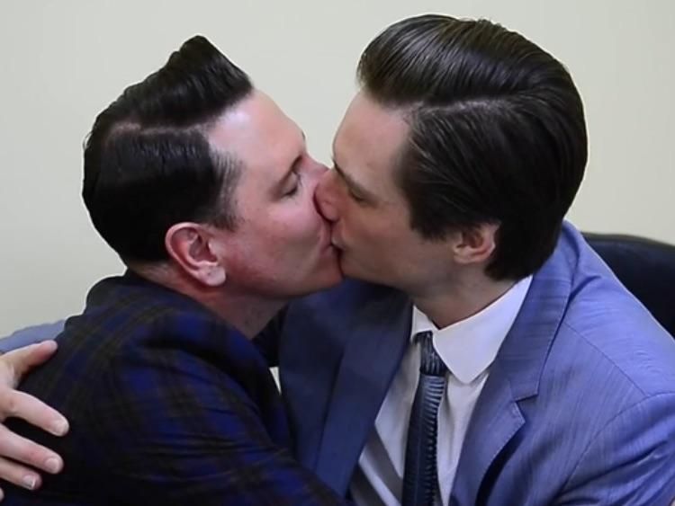 DL GAY DATING APP ZNAČENJE