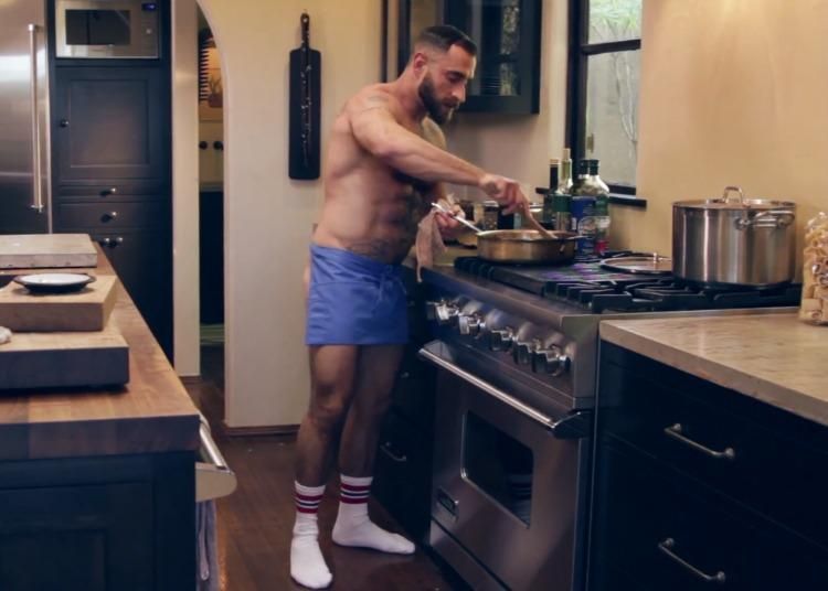Naked the chef bear 